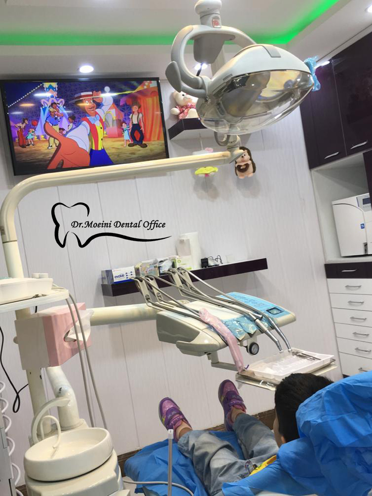 دکتر زهرا معینی دندانپزشک کودکان